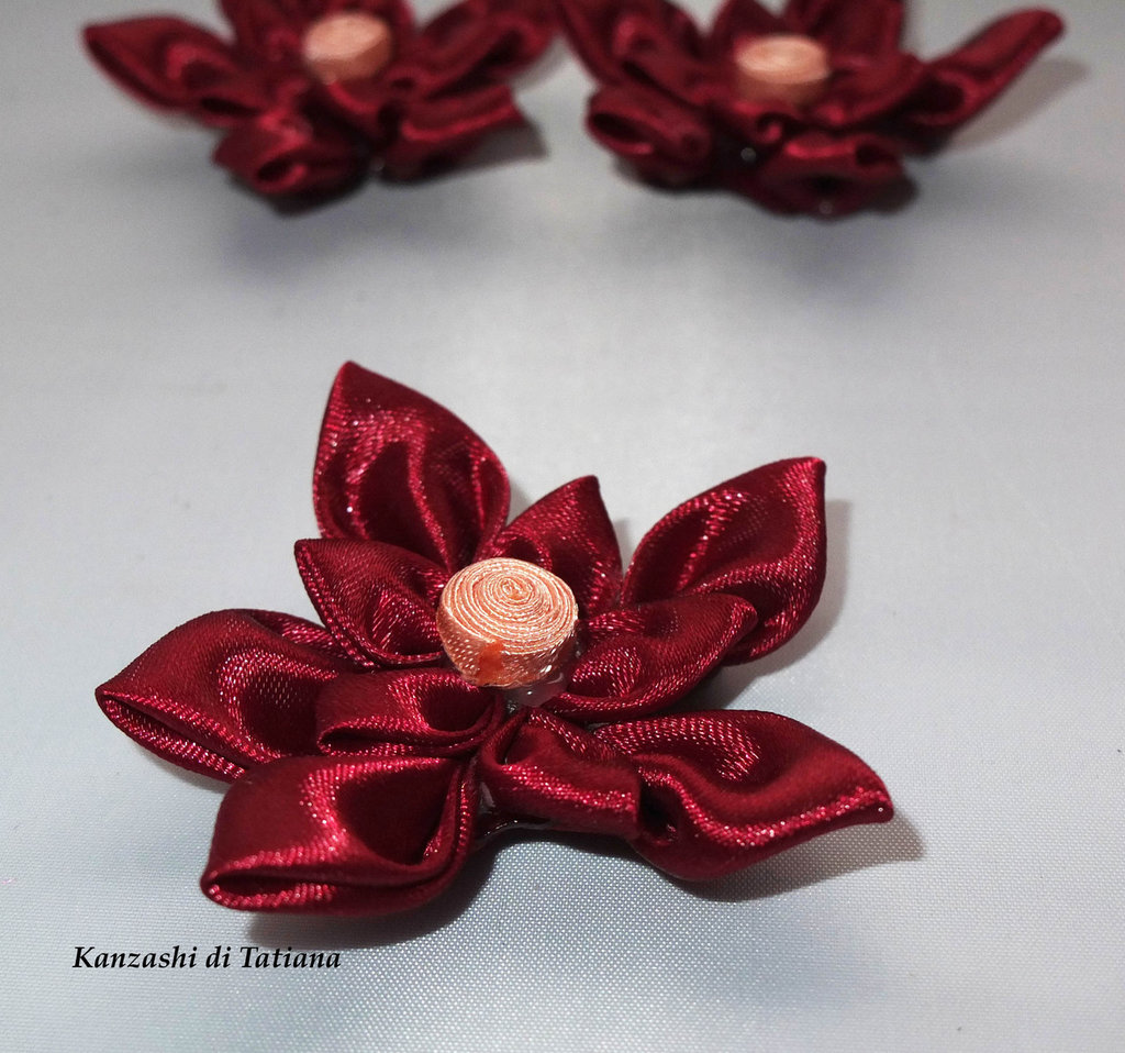 Love Sew - Set 5 Piastre Per Fiori Kanzashi – Crea Fiori Di Stoffa In Modo Facile E Veloce