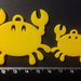 (501) coppia ciondolo granchio in  plexiglass giallo