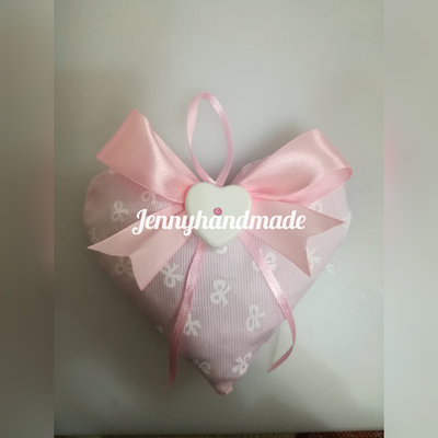 Cuscino cuore con gessetto Cuscino cuore con gessetto