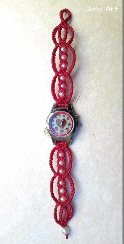 Orologi con cinturino in macramé fatto a mano Orologi con cinturino in macramé fatto a mano