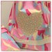 Sacchetto asilo in cotone camouflage rosa,beige ed azzurro con cuore applicato e busta coordinata