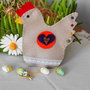 GALLINA in feltro BEIGE.Copriuovo.Decorazione per la cucina country.Perfetta per Pasqua.Accessorio,gioco per bimbi,bomboniera,segnaposto.