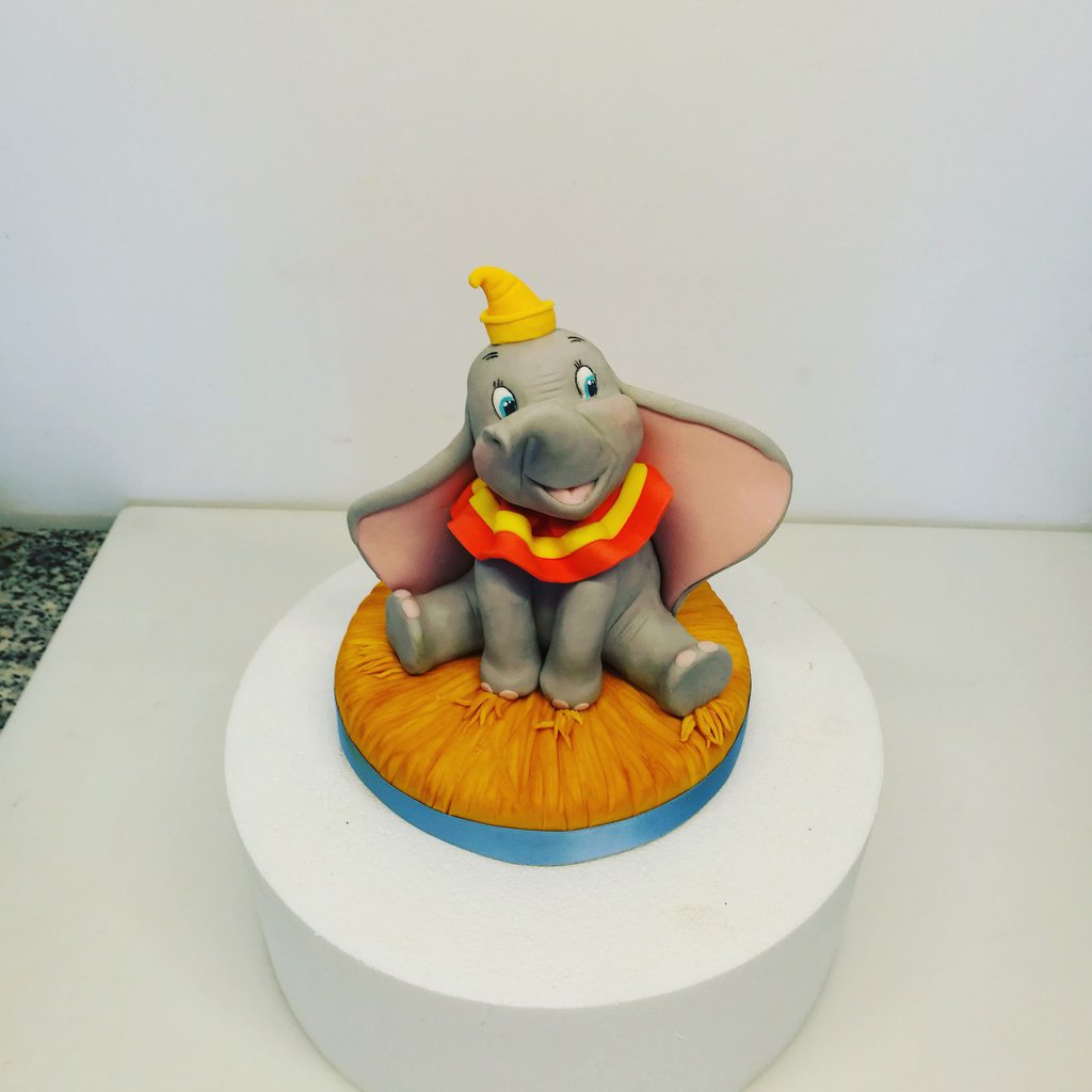 Dumbo Cake Topper Cake Design Cake Topper Di Cakes And