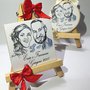 50 PEZZI Segnaposto Bomboniera cavalletto magnete matrimonio caricatura sposi idea regalo originale fatta a mano