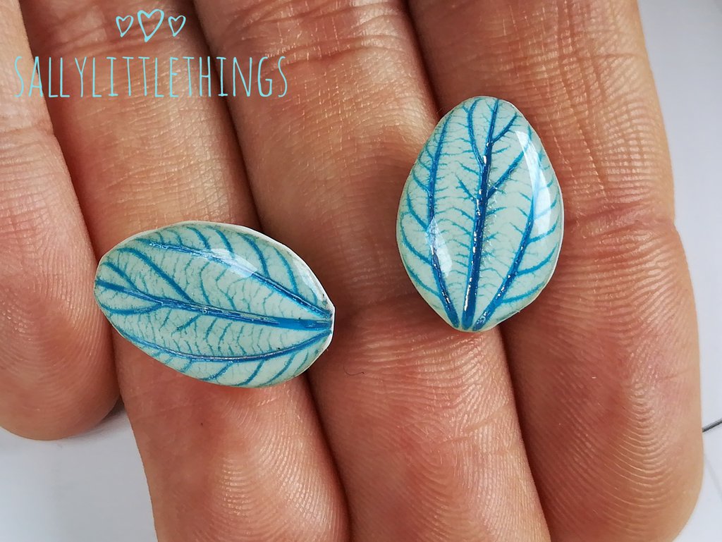 Orecchini Passanti Per Lobo A Forma Di Foglia - Argento Sterling 925