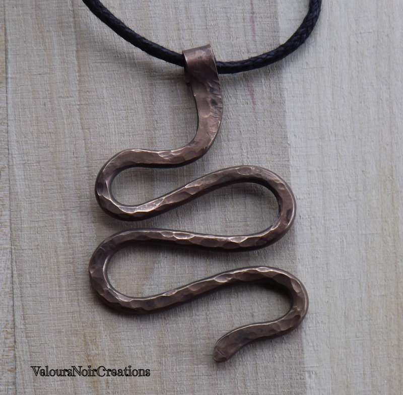 Collana Serpente A Strati Con Ciondolo Per Donna - Gioiello Simbolo Rinascita, Regolabile, Idea Regalo Compleanno