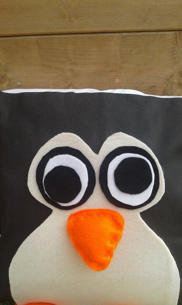 Cuscino Peluche Pinguino Con Faccia Sorridente – Morbido E Abbracciabile – 55 Cm – Regalo Per Bambini E Adulti - 2