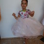 Bellissimo vestito per bambini, abito con set, abito a manica corta realizzato in cotone, parte inferiore in tulle e raso,