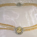Girocollo stile "vintage" in perle bicolori e centrale con cammeo circondato da strass (GC08)