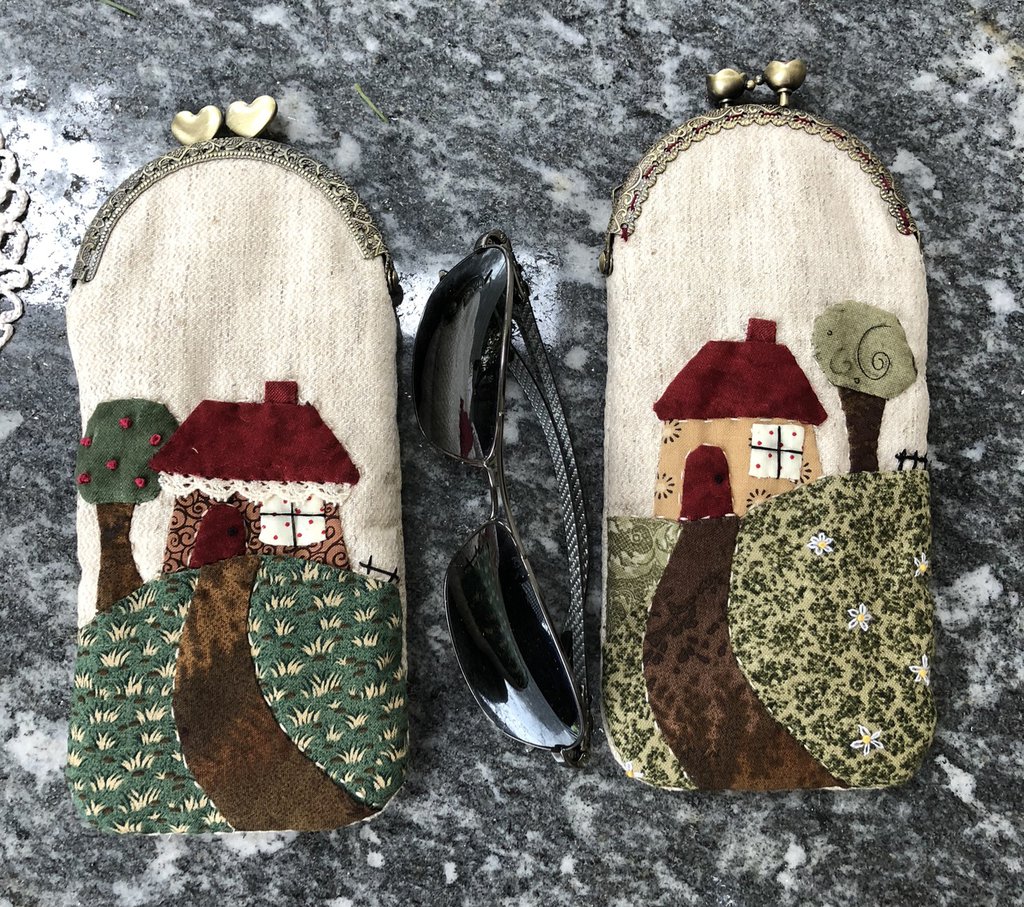 Porta Occhiali A Doppia Testa In Pelle PU – Foderato In Peluche Antigraffio, Verticale, Per Occhiali Da Sole E Da Vista, 21x8,1x12 Cm, Nero