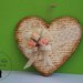 cuore in legno decorato