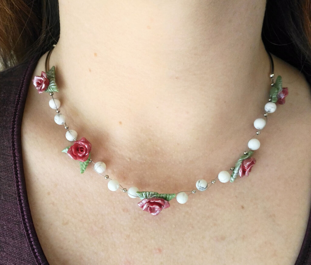 Inilbran Collana Boho Rose Y Lariat Collana girocollo con fiori di rosa vintage Collana con catena con cuciture a rosa rossa Collana con ciondolo fiore di rosa Gioielli per donne e ragazze