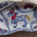 Vassoio di maiolica o svuota tasche , forma rettangolare a bordi irregolari con soggetto cavalli toni blu