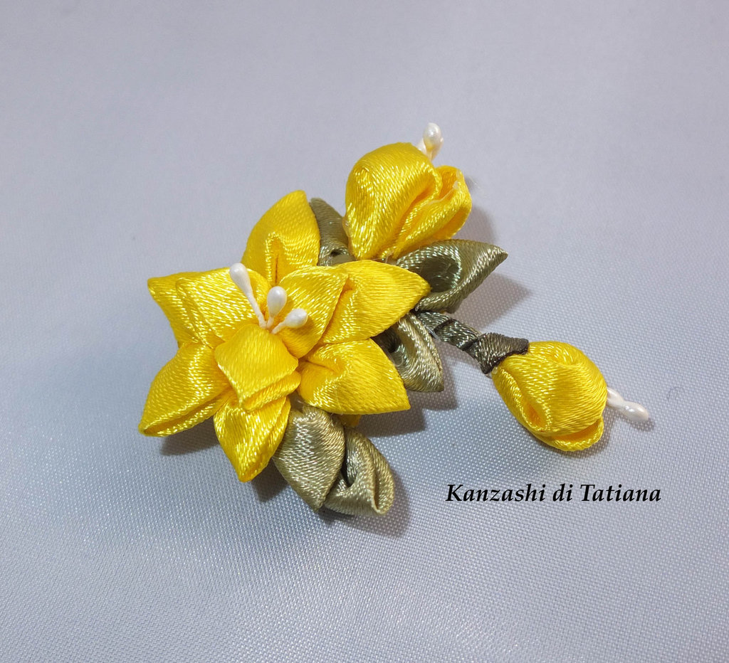 Fiori kanzashi per capelli 2 - Donna - Accessori - di kanzashi di T... | su MissHobby
