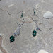 lunghi pendenti con cristalli tondi  Swarovski color smeraldo e  cristallo