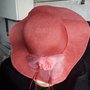 Cappello in rosso