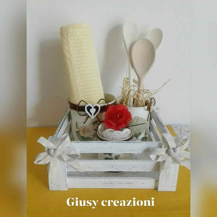 Set cucina country chic composto da 3 barattoli,cassettina, fiori d ... Set cucina country chic composto da 3 barattoli,cassettina, fiori d ...