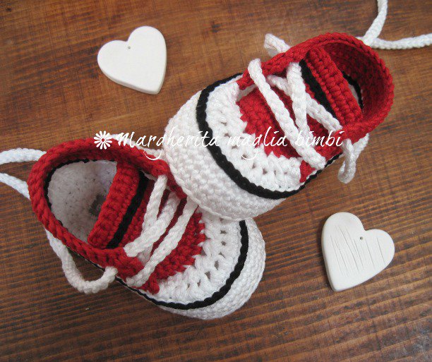 Stivaletti Neonato Uncinetto Fatti A Mano - Lana Per Bambino 0-6 Mesi - Bianco/Rosa/Nero