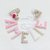 Un'idea regalo originale per decorare la cameretta di Amelie: una ghirlanda di lettere di stoffa imbottite arricchita con un fenicottero rosa per il suo compleanno!