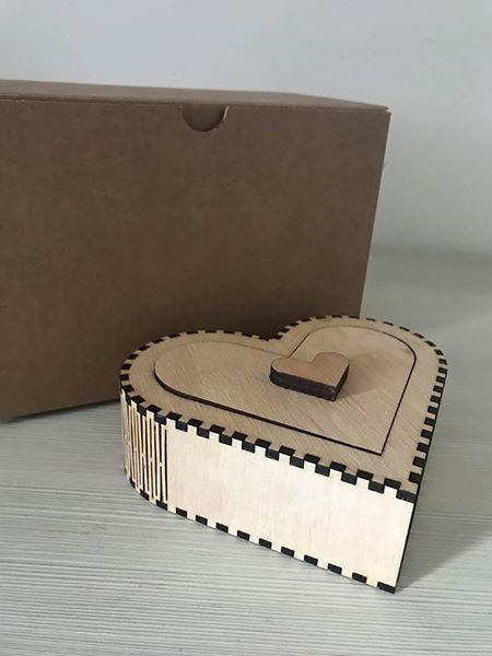 Scatola Porta Fazzoletti In Legno Bianco Con Cuori Decorativi – Stile Shabby Chic Per Casa E Regalo