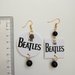Beatles orecchini di carta pendenti con ciondolo a forma di rettangolo in bianco e nero