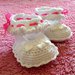 Scarpine per neonata realizzate a uncinetto con filo di scozia al 100% italiano