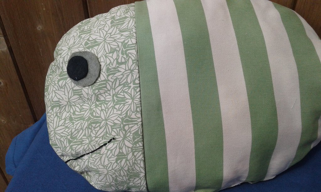 GABY CUSCINO PELUCHE BARRACUDA
