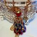 Collana donna o portachiavi con ciondolo pendente bambolina in argento dorato, agata rossa pietra dura e zirconi chakra cristalloterapia