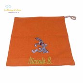 Asciugamano in spugna di cotone arancione con Bugs Bunny personalizzato con ricamo del nome - Misure 30 x 30 cm