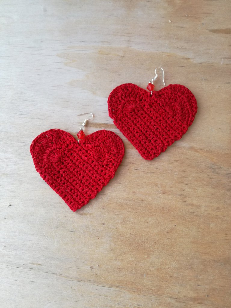 2 orecchini a forma di cuore rosa, orecchini pendenti a forma di