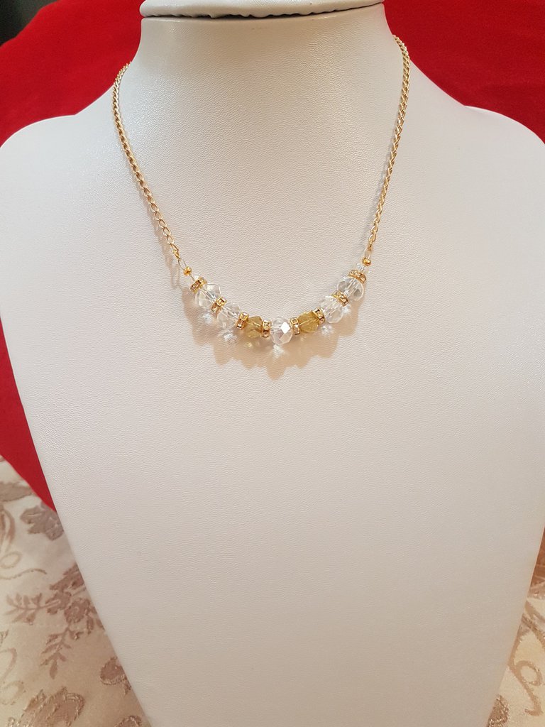 Collier Et Boucles D'oreilles Avec Dauphins - Métal Doré - Longueur Collier 45 Cm - Neuf étiqueté