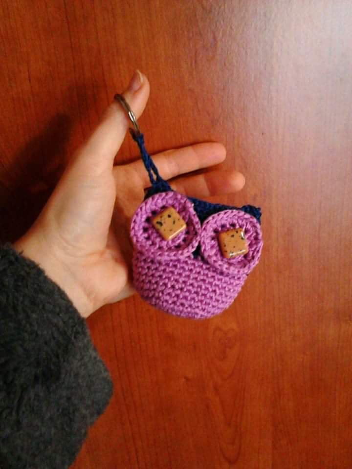 Ciondolo da borsa portachiavi con perle gemme e pompon - Perles & Co