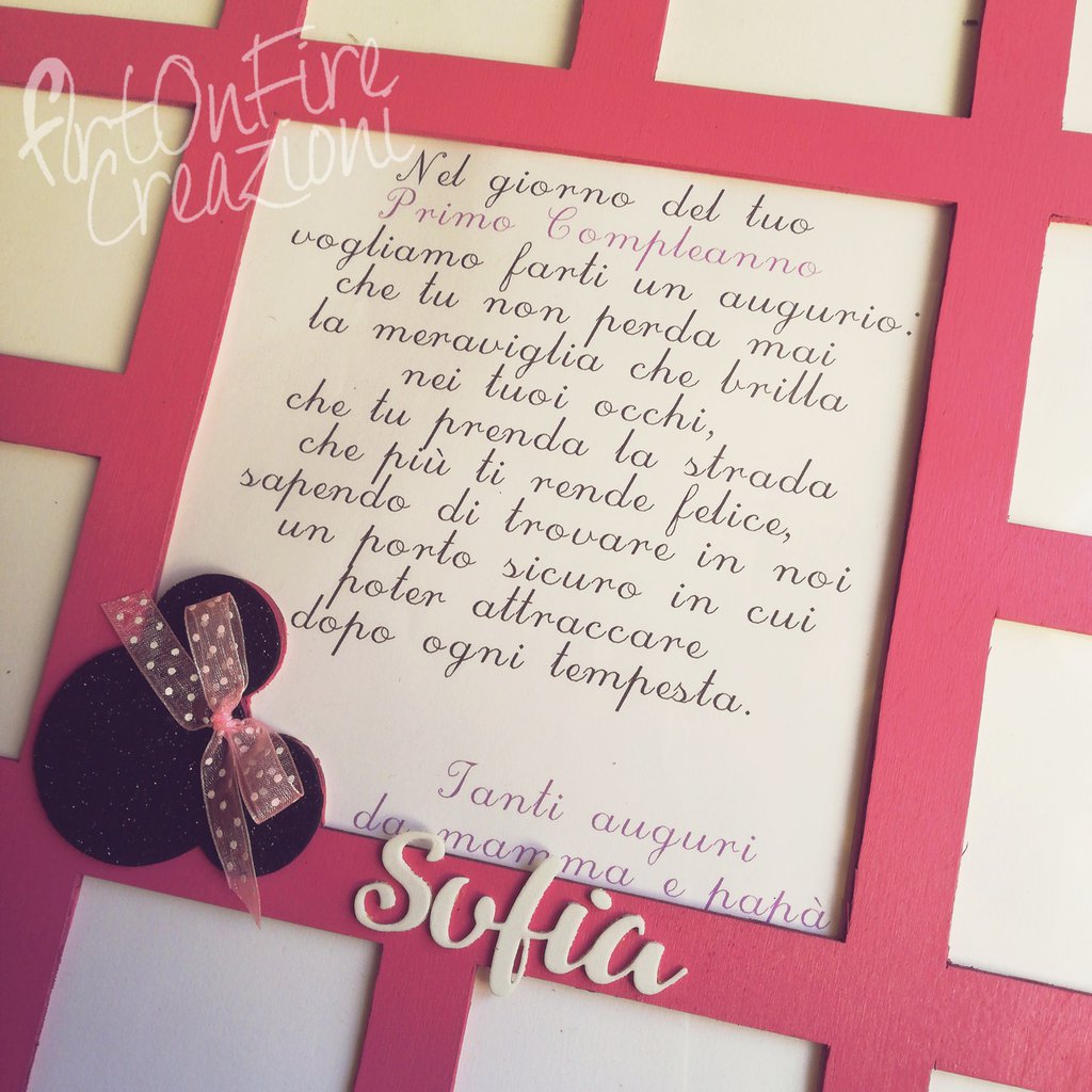 CustomGiftsNow Cornice In Legno Incisa 'Nonna' - To The World You're One Person But To Us You Are The World
