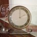 Orologio da tavolo anni 30 con quadrante in vetro