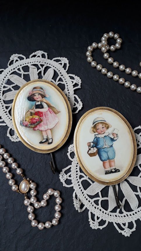 2 Appendiabiti Per Bambini - Legno Colorato, 2 Ganci - 23.7x13cm - Per Camera E Armadio - Foto 4