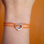 Bracciale di corda con pendente charm in argento Silhouette di Cuore, fatto a mano