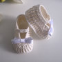 Scarpine neonata uncinetto cotone avorio / fiocco raso bianco