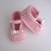Coordinato cappellino scarpine neonata uncinetto lana merino color rosa chiaro fatto a mano idea regalo corredino nascita battesimo cerimonia handmade crochet   