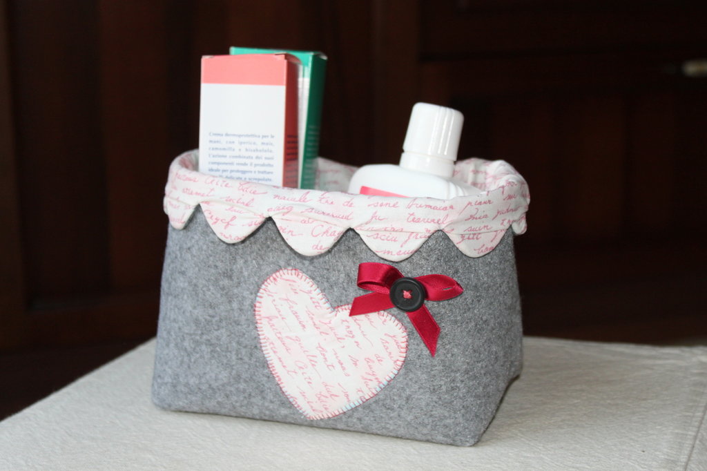 Cesto Portaoggetti Pieghevole In Tessuto Per Scaffali E Armadi - Dullemelo, Bianco E Grigio, 30x20x13 Cm