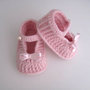 Scarpine scarpette neonata uncinetto color rosa chiaro fatte a mano lana idea regalo corredino nascita cerimonia battesimo handmade crochet   