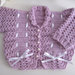 Golfino maglioncino neonata uncinetto lana merino color lilla idea regalo corredino nascita battesimo cerimonia handmade crochet 