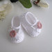 Set coordinato scarpine fascetta per capelli neonata uncinetto bianco fiore rosa antico fatto a mano idea regalo nascita cerimonia battesimo cotone handmade crochet