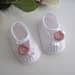 Scarpine neonata uncinetto bianche fiore rosa antico fatte a mano cerimonia nascita battesimo idea regalo cotone handmade crochet
