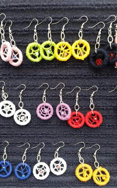 orecchino acchiappa sogni in cotone vari colori orecchino acchiappa sogni in cotone vari colori