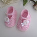 Scarpine neonata uncinetto rosa porpora fiori bianchi fatte a mano cerimonia nascita battesimo idea regalo cotone handmade uncinetto
