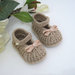 Scarpine scarpette neonata neonato beige fatte a mano lana idea regalo corredino nascita battesimo cerimonia  uncinetto handmade crochet 