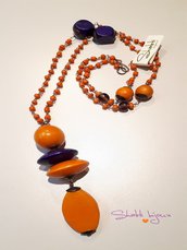 collana stile mala con catena rosario e perle in legno arancione e viola