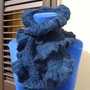 Sciarpa in lana bluette con volants