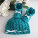 Set coordinato neonato neonata unisex cappellino scarpine verde smeraldo fatto a mano handmade idea regalo corredino nascita battesimo lana mohair uncinetto