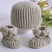 Set coordinato cappellino + scarpine neonato unisex fatto a mano nascita lana uncinetto